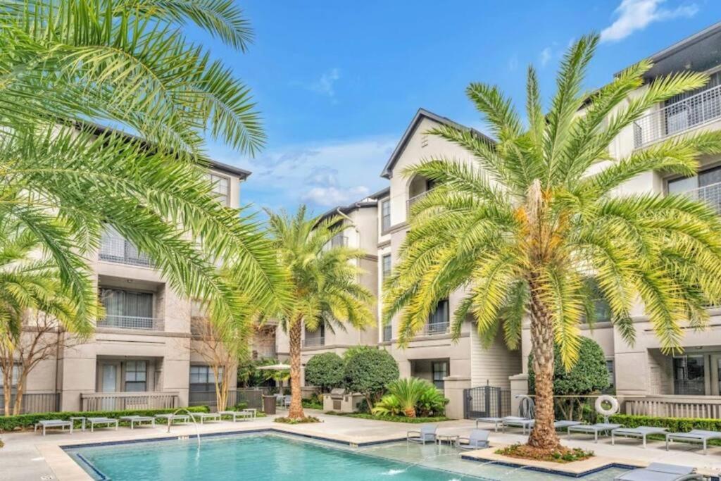 Chic Retreat-Walk To Nrg-Pool Apartman Houston Kültér fotó