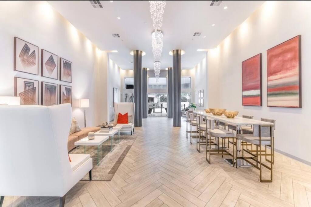Chic Retreat-Walk To Nrg-Pool Apartman Houston Kültér fotó